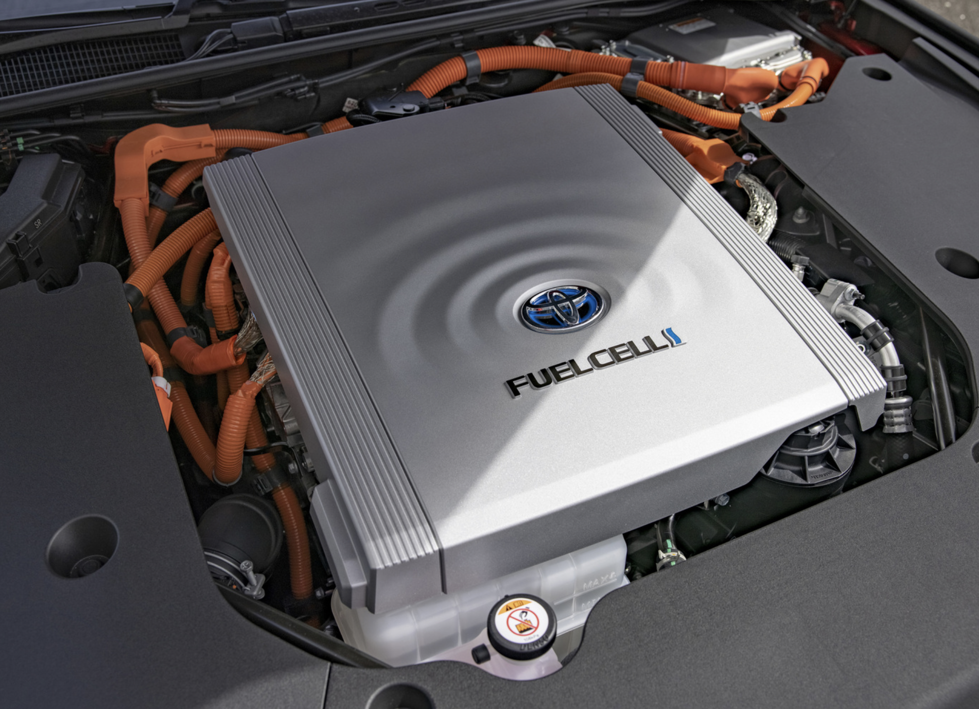 丰田推进氢能汽车技术，引入自增压器提高发动机效率