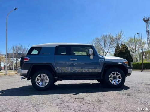 2023FJ酷路泽中东版价格优惠17万