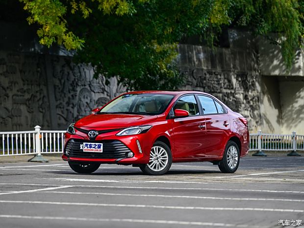 成都平行进口奔驰G级美版提供试乘试驾 限时优惠高达30.4万元