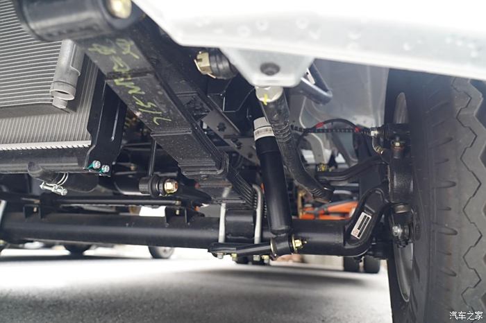 成都长安神骐T30售价5.09万起 最高优惠0.30万