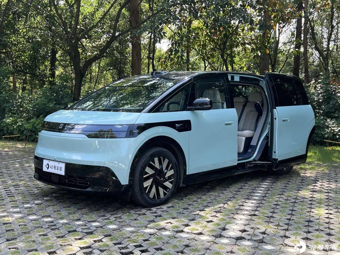 极氪、长城、小鹏等中国电动车惊艳CES！美国记者看傻了：我就像个乡巴佬