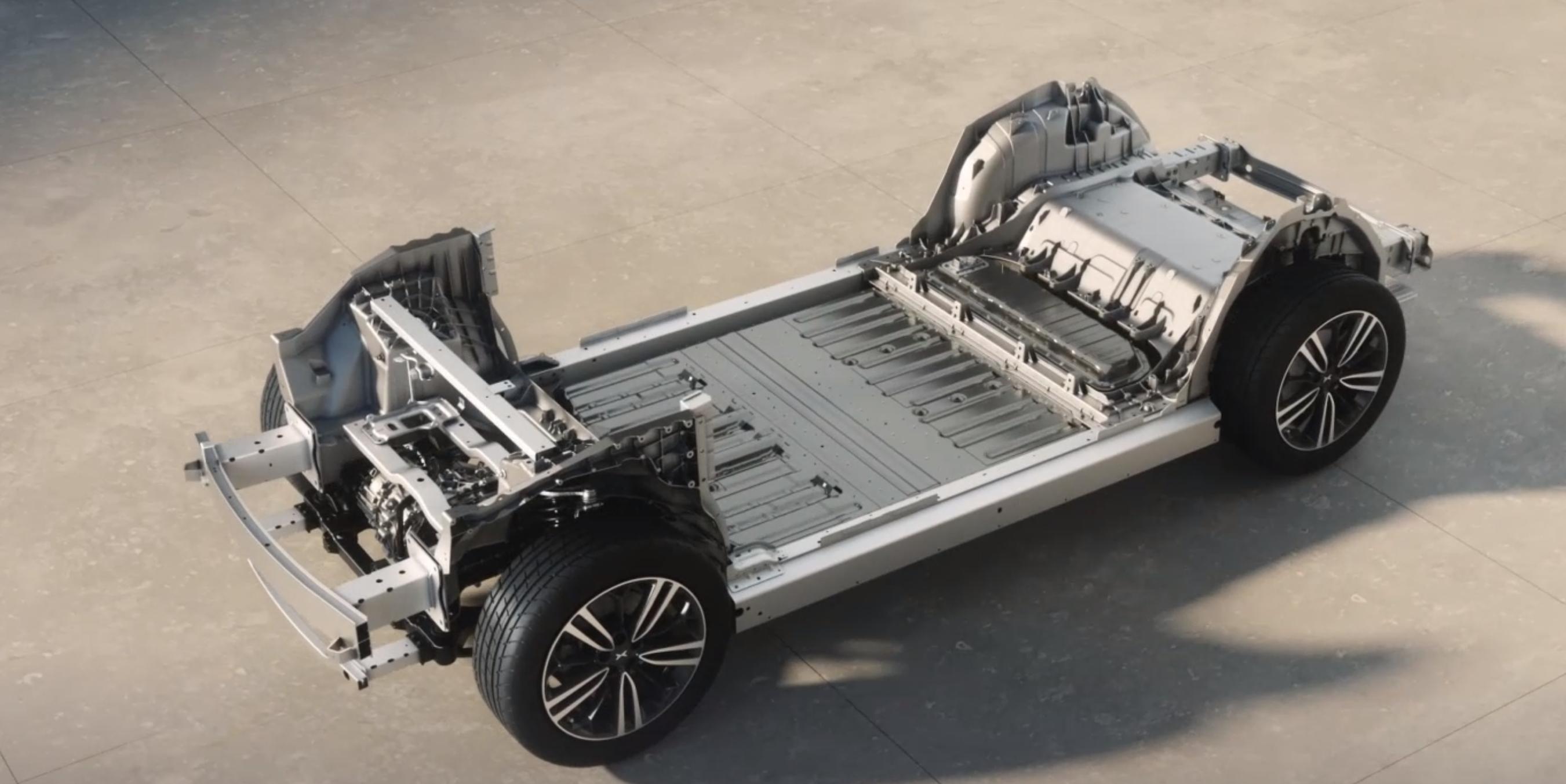 技术先进还便宜 中国插混车增速大幅高于增程式