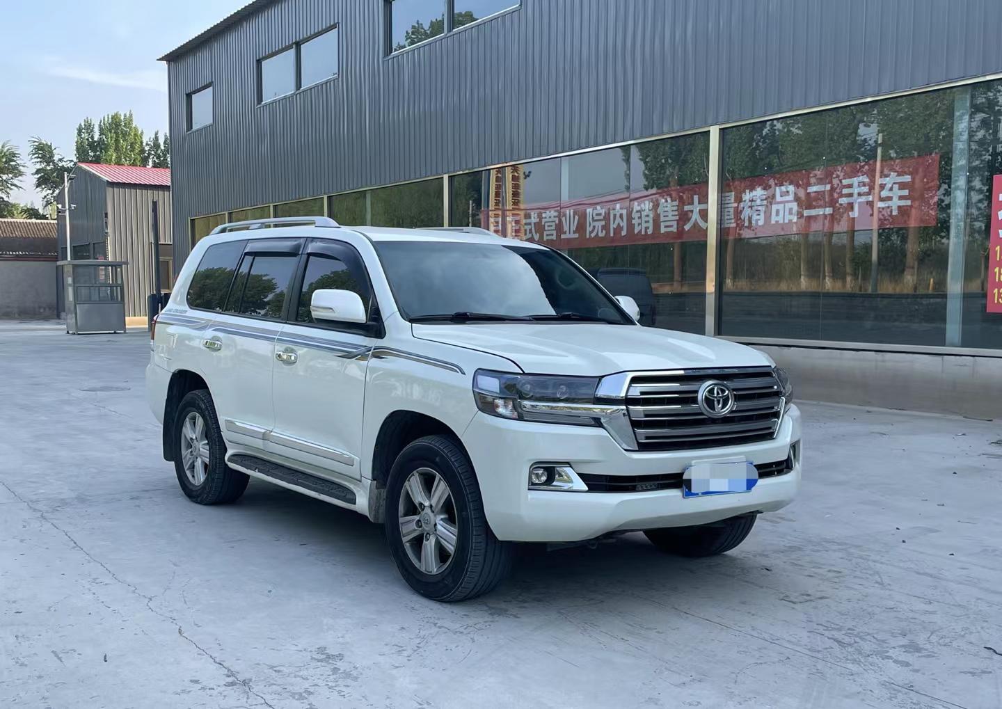 陆地巡洋舰中东版越野车到店体验