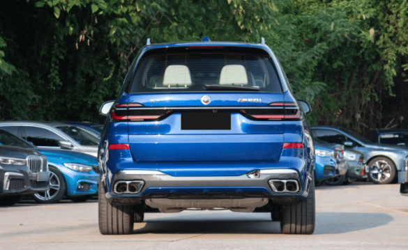 现购宝马X7加版享32万优惠 欢迎试乘试驾