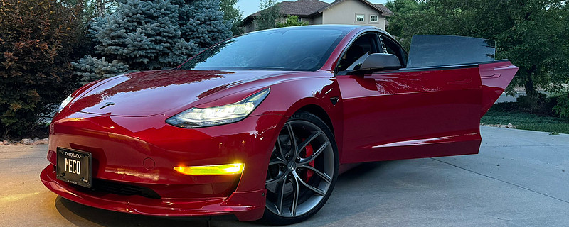 小鹏自动驾驶负责人实测特斯拉FSD：在美国看到三蹦子 特斯拉愣住不敢走了