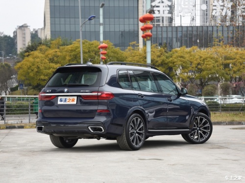 宝马X7美版报价99万起 欢迎试乘试驾