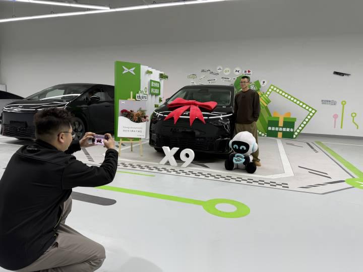 知名汽车博主“陈震同学”：现阶段华为智驾系统排第一