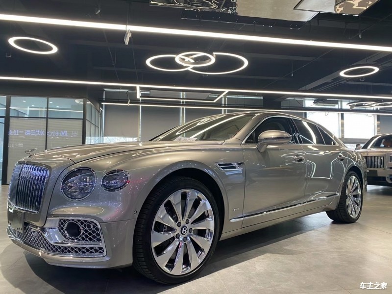 宾利飞驰报价300万起 直降30万