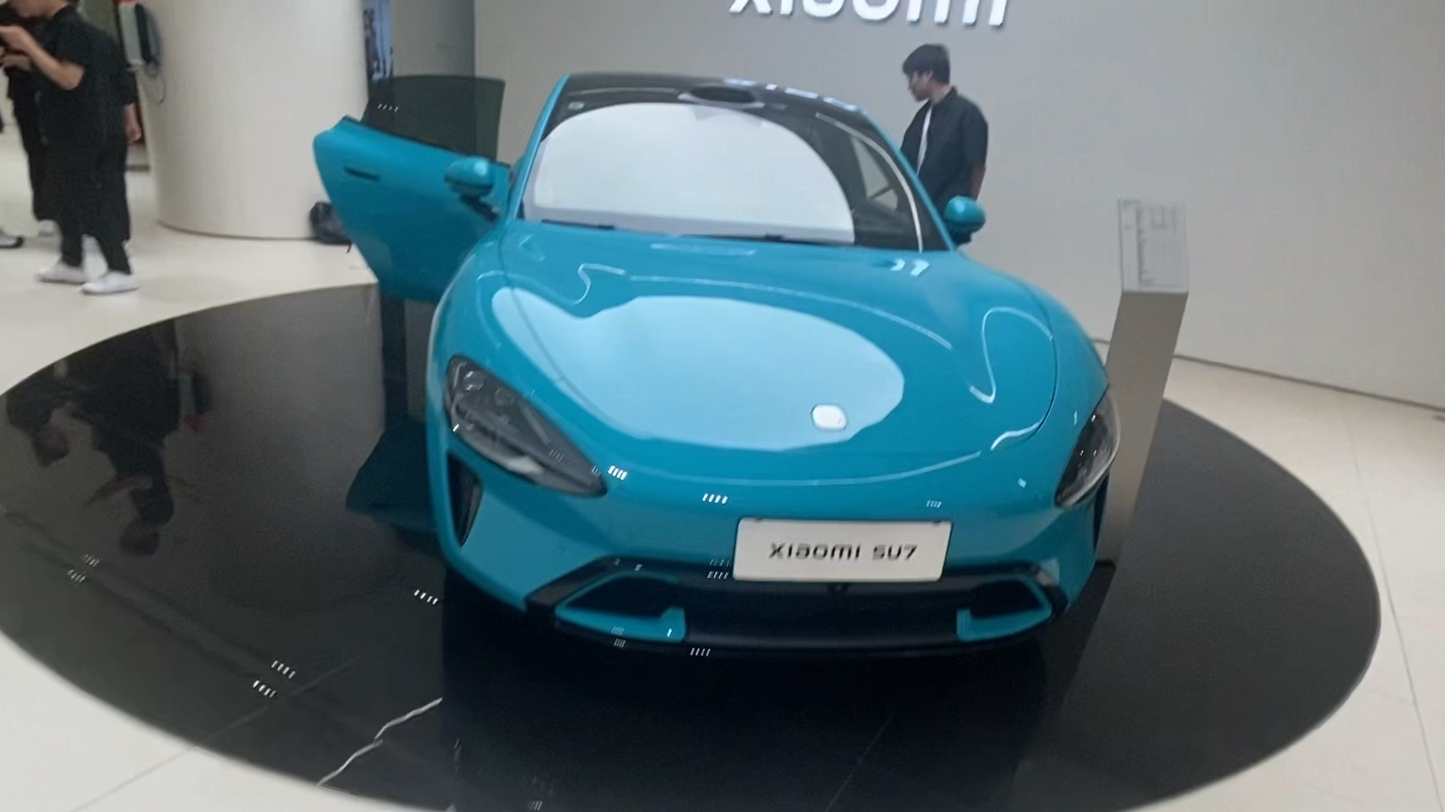 车里也能看烟花！小米SU7智能双表盘“小年彩蛋表情”上线