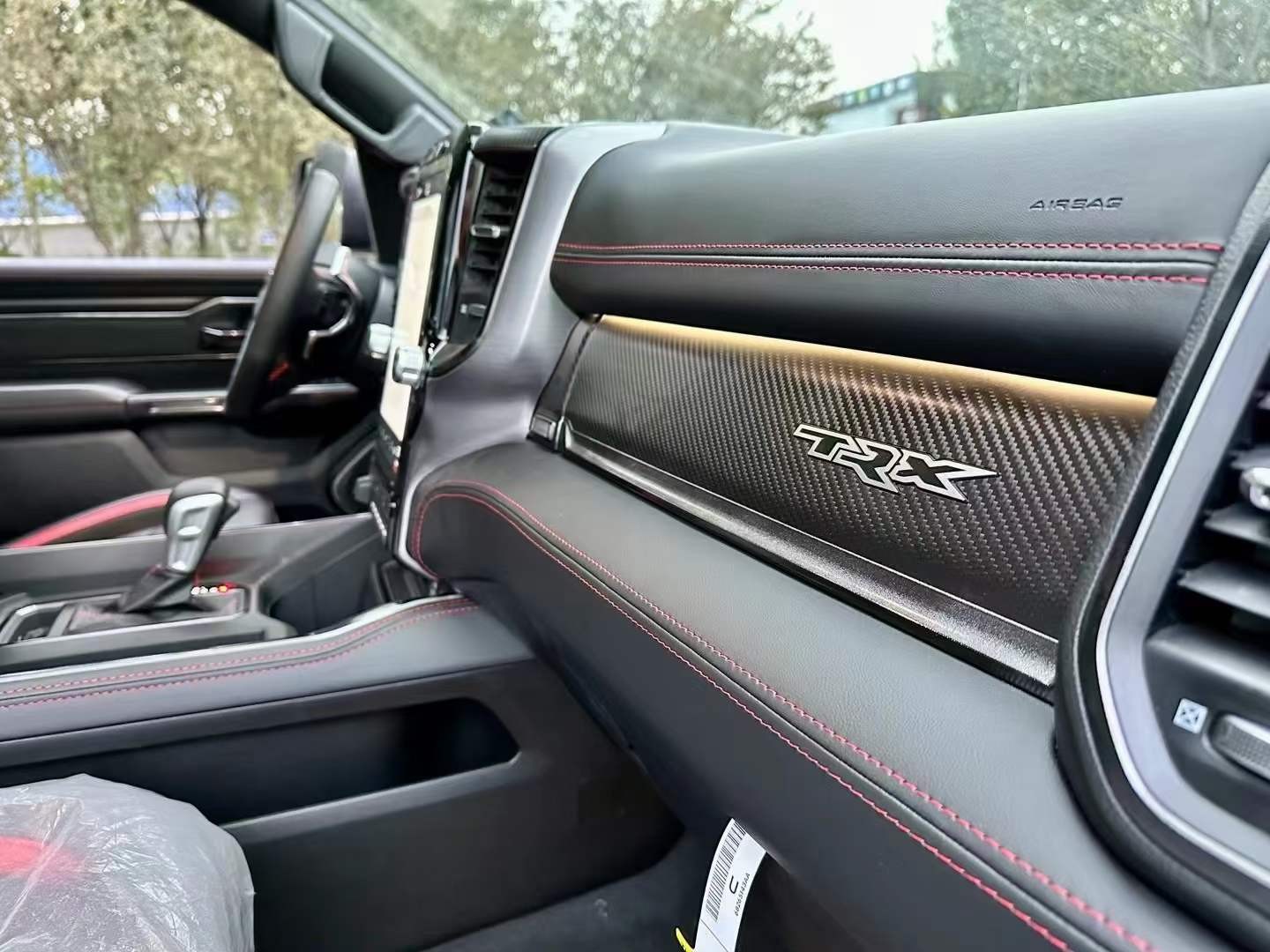 2023款美版道奇霸王龙TRX搭载6.2L动力十足劲