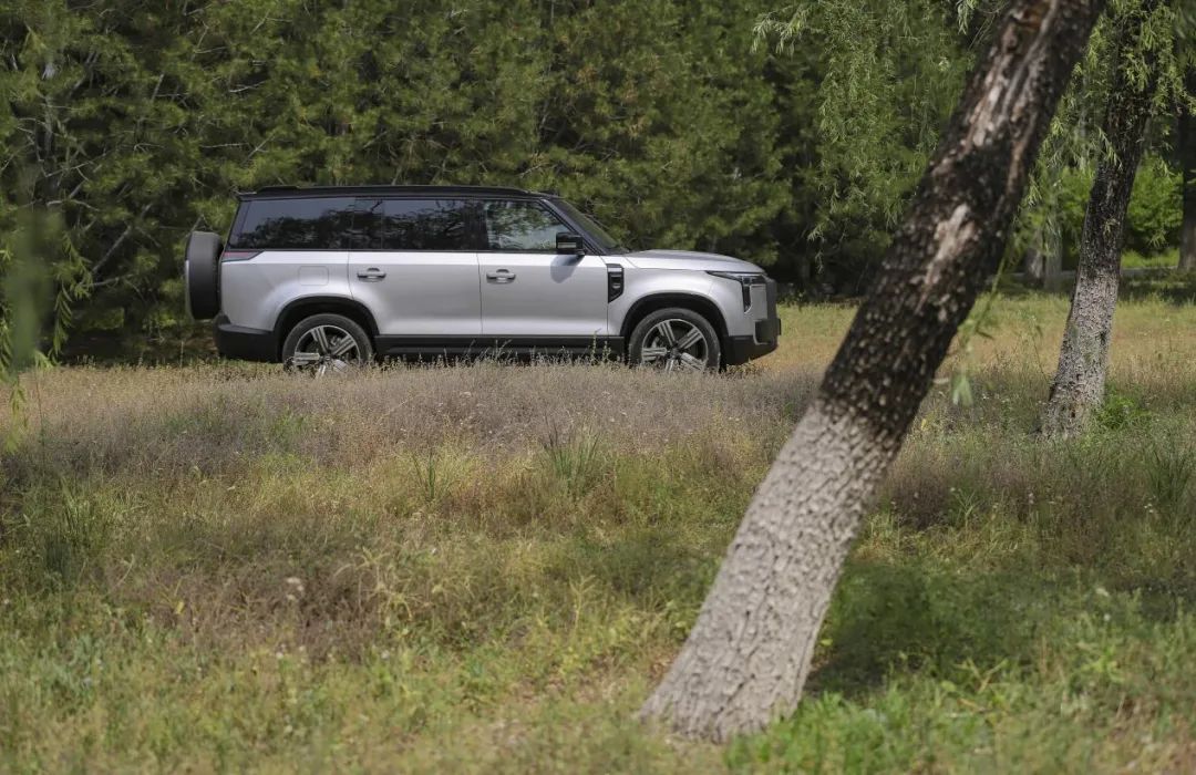 成都极石01优惠1.00万 仅29.99万可入手