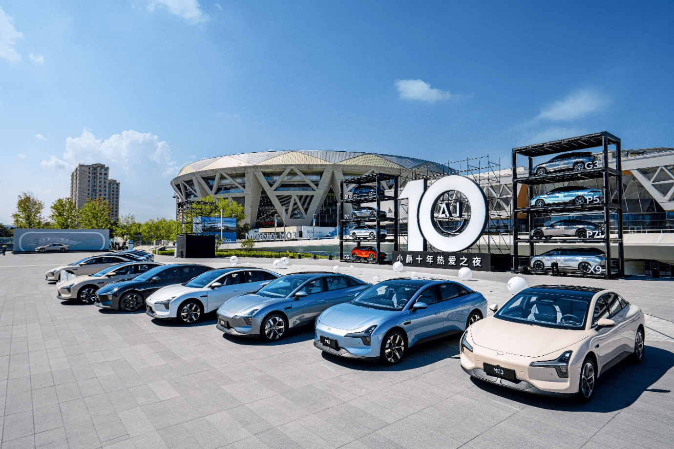 向佐体验小鹏智驾频竖大拇指：很像赛车手开车 很厉害