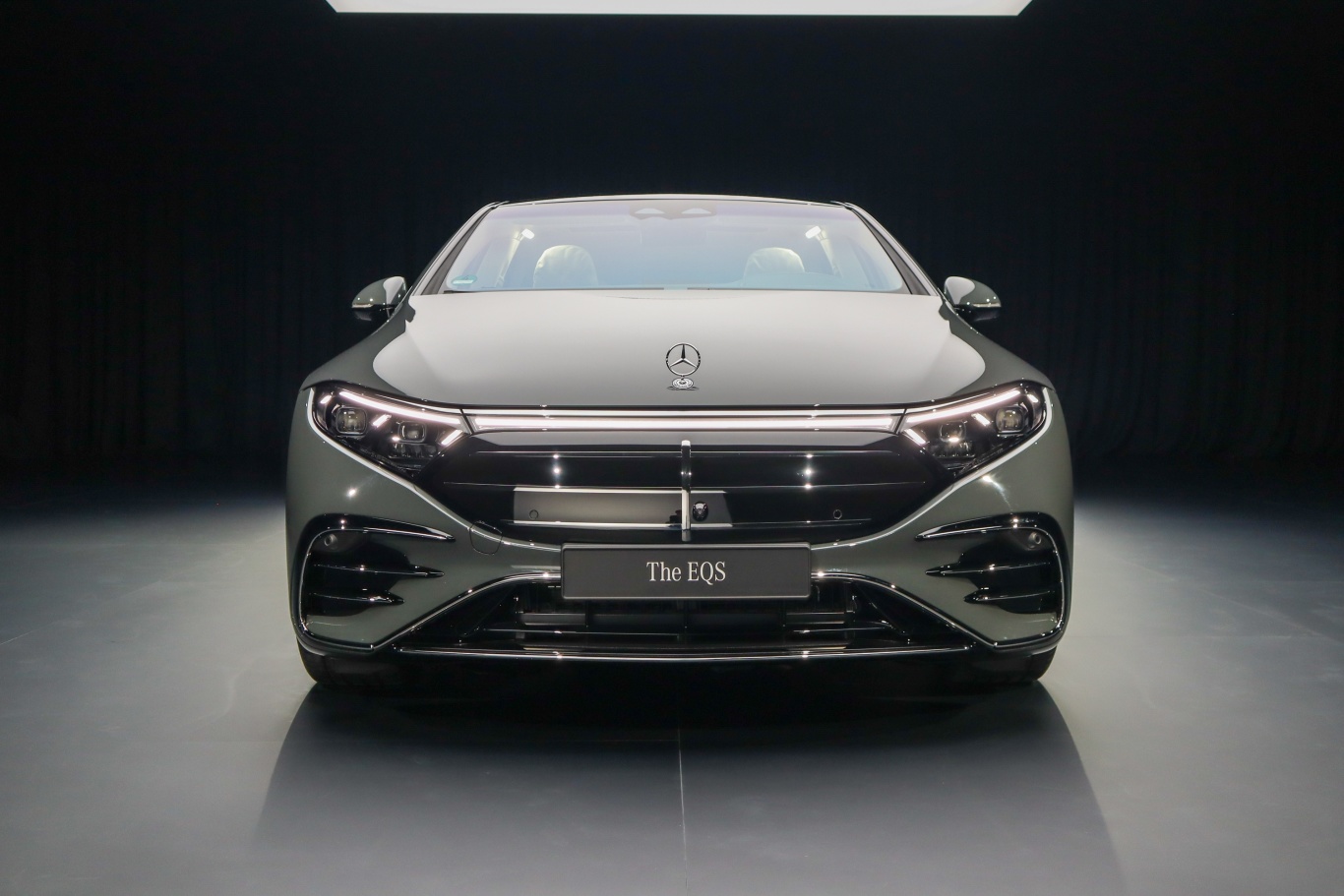 成都奔驰EQS最低88.10万起售 暂无优惠