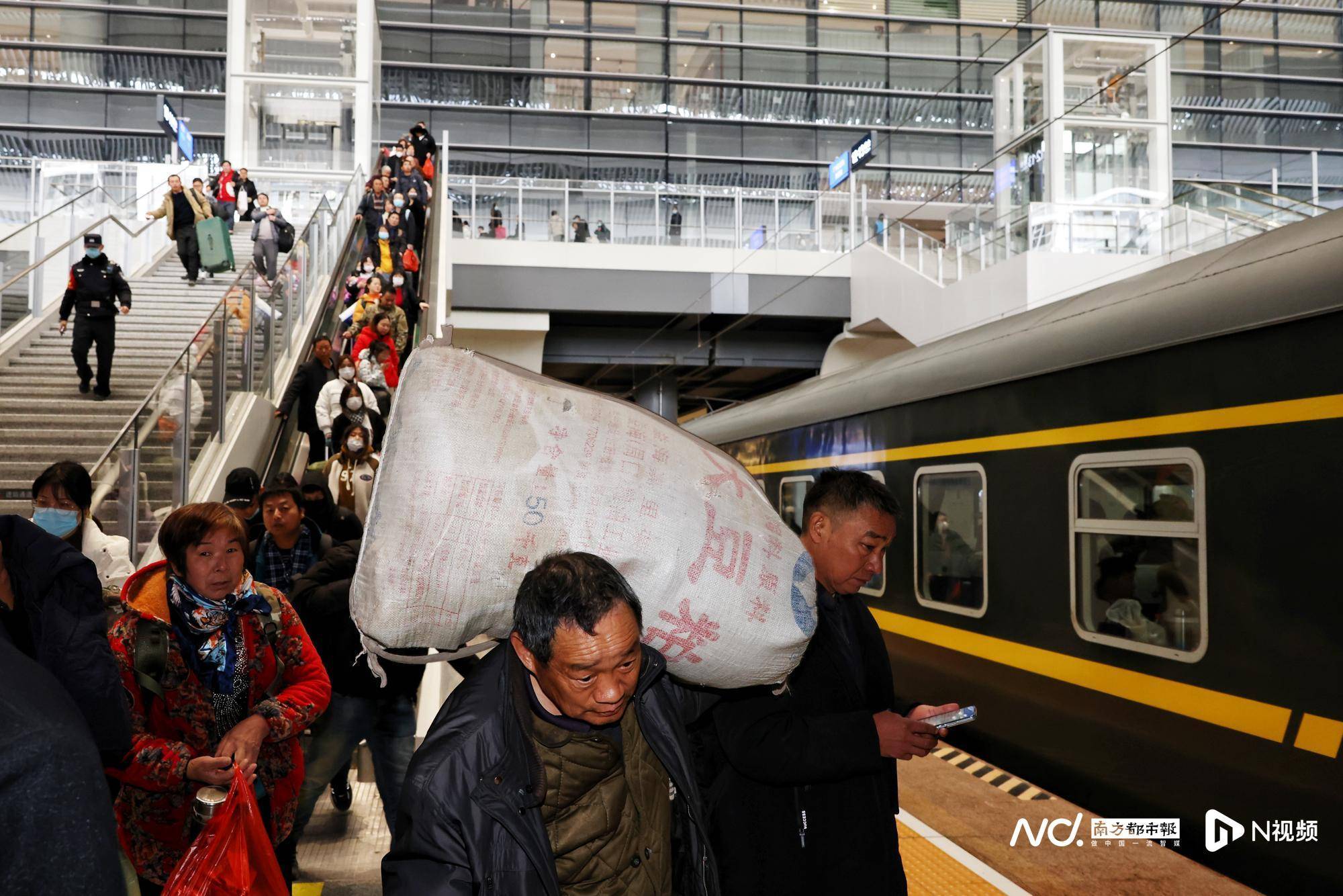 春运40年 中国火车客车大全：永远经典的绿皮车