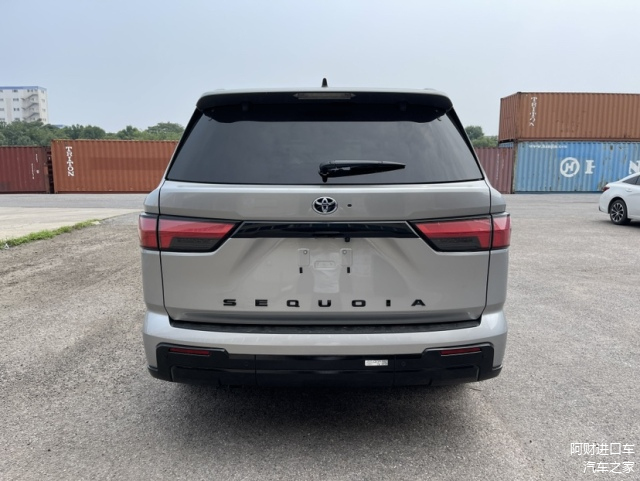 2025新红杉加版目前售价96万起 欢迎到店试驾