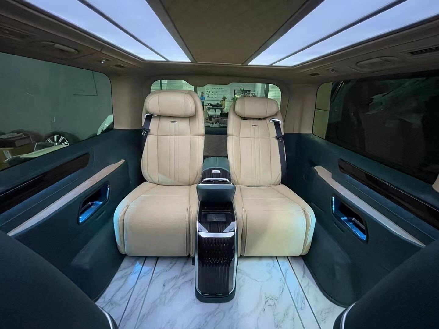 成都Granvia中东版让利6万 欢迎到店试驾