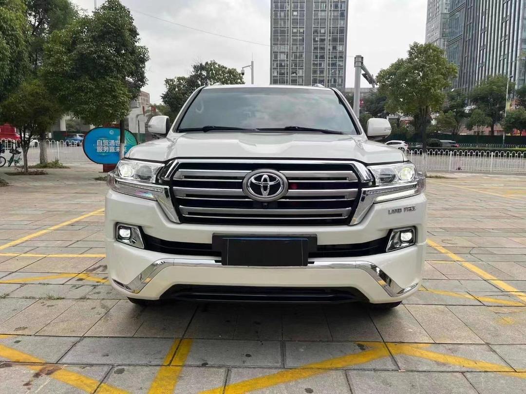 最新款平行进口兰德酷路泽美规版配置报价多少钱