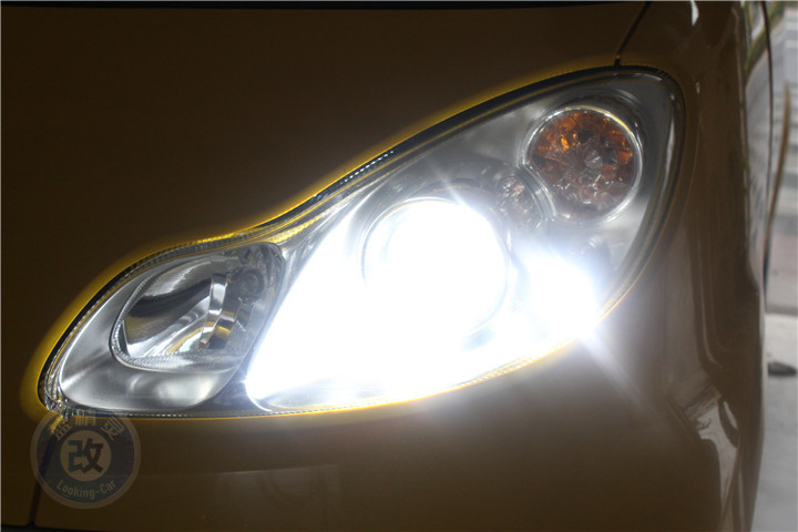 佛瑞亚海拉为全新smart精灵5号打造高度定制化LED矩阵式前照灯