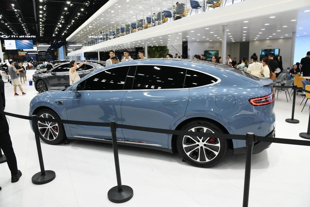 智界R7大定破7万 余承东：好产品不怕比、爆发还在后面