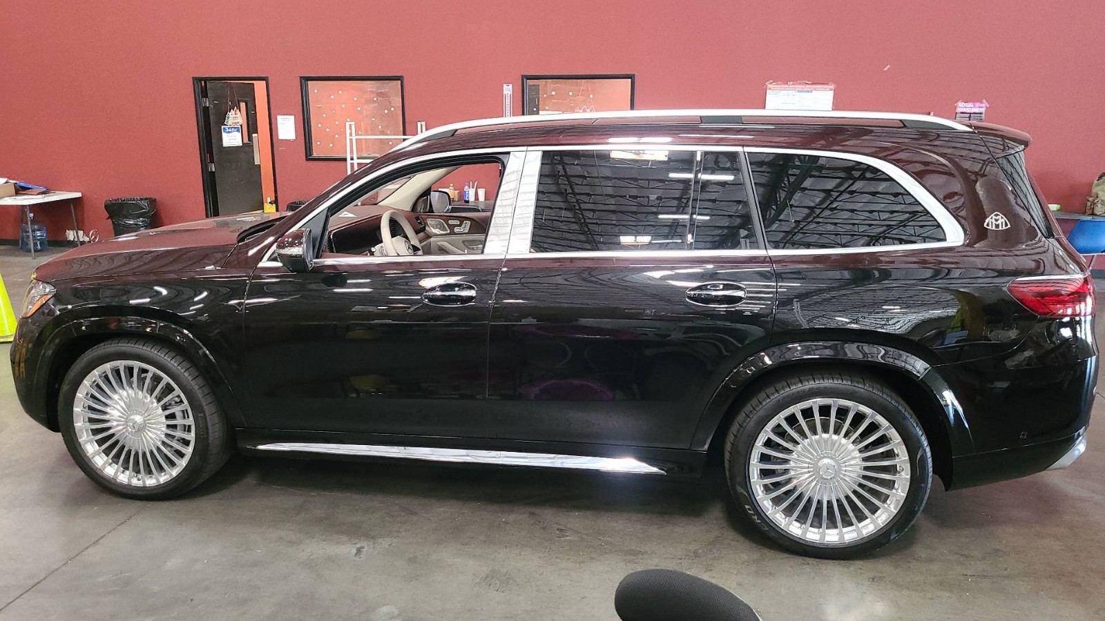 成都平行进口迈巴赫S级热销中 购车直降10万