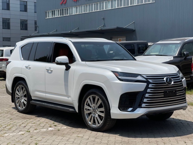 成都雷克萨斯LX美规版团购钜惠20万 欢迎试乘试驾