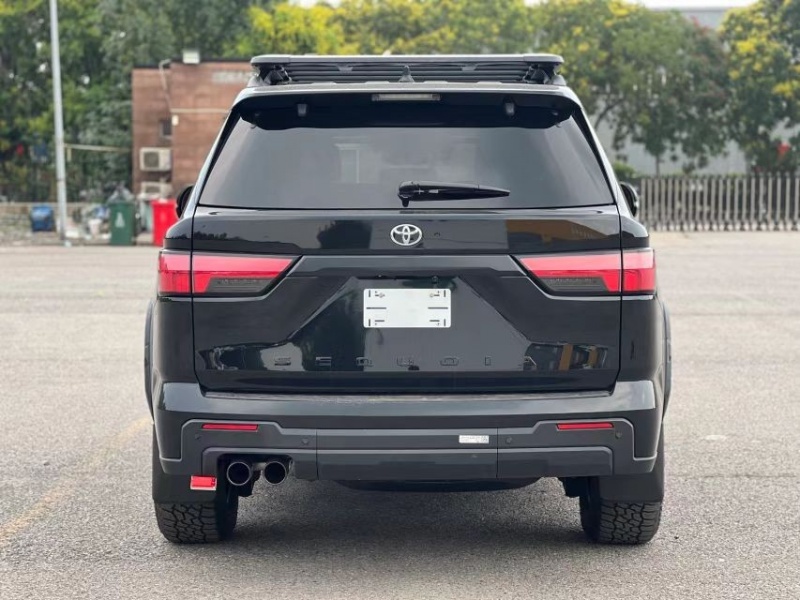 成都平行进口丰田红杉加版团购价格96万起 欢迎上门试驾