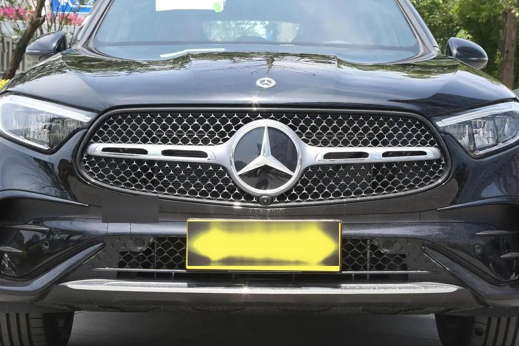 成都奔驰V级价格最低51万起 欢迎上门试驾