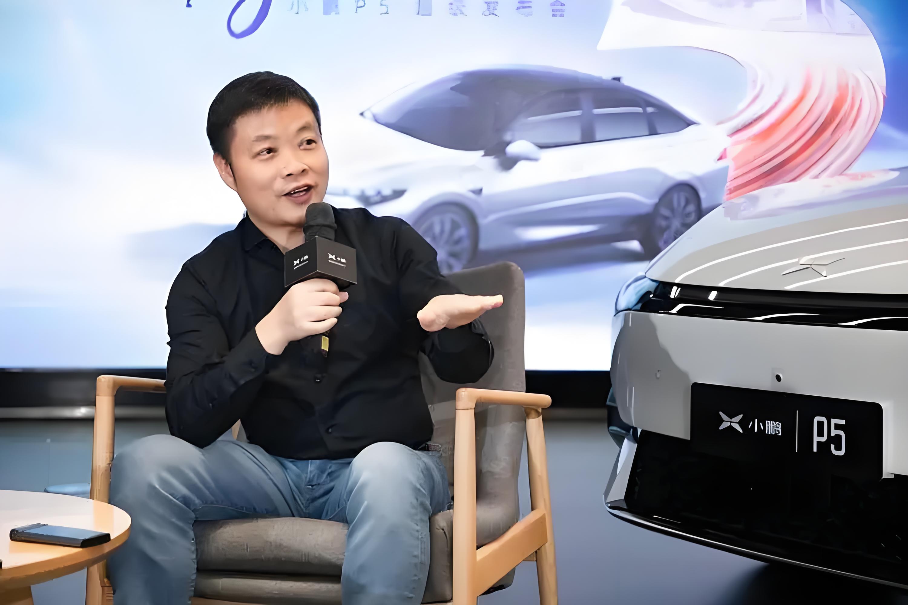 大鲶鱼！小鹏前自动驾驶负责人评特斯拉FSD：基础实力恐怖