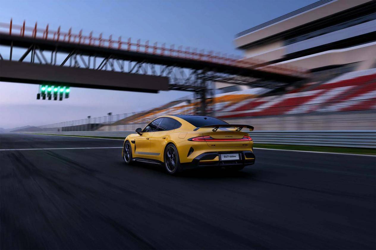 零百加速2.1秒 极速超350km/h！小米SU7 Ultra核心配置公布