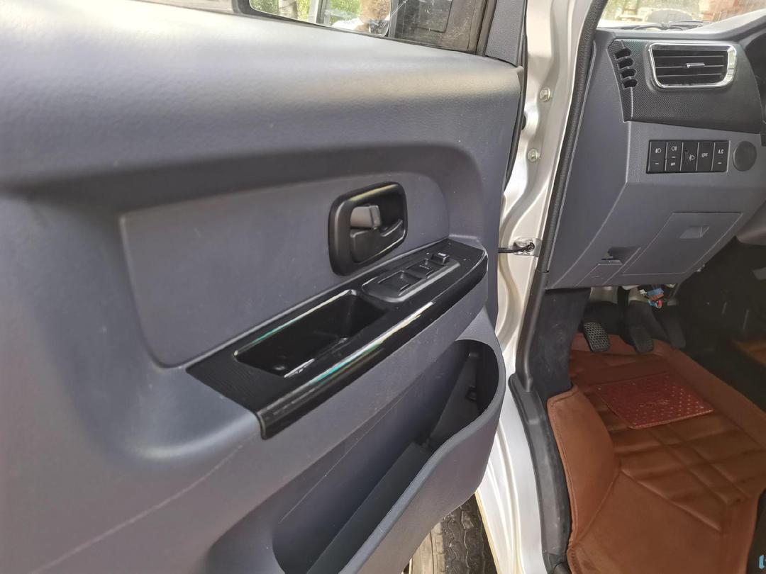 成都金杯T5最高让利0.50万元 仅4.39万可入手