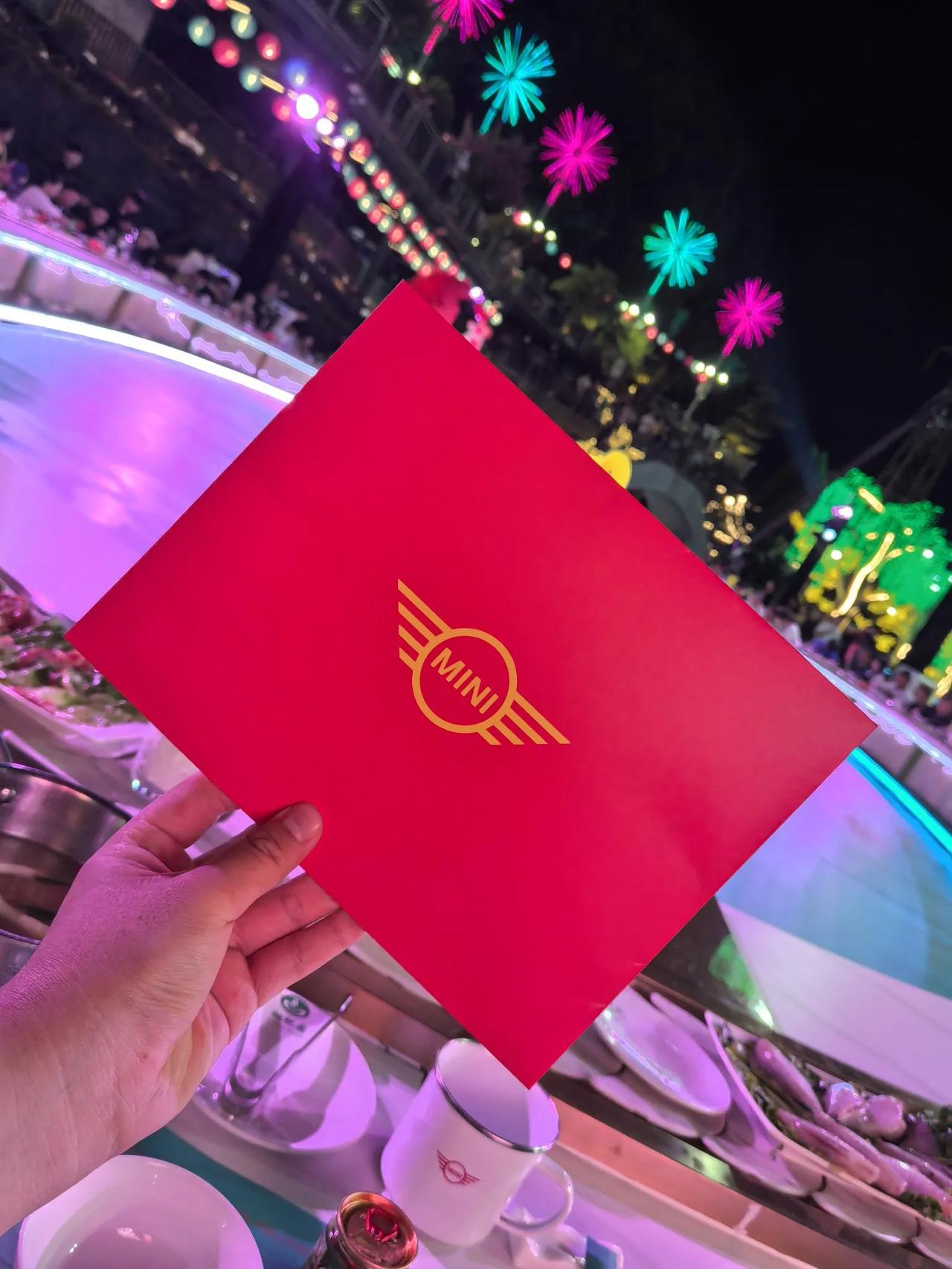 MINI发布电动ACEMAN南红限定配色权益1.