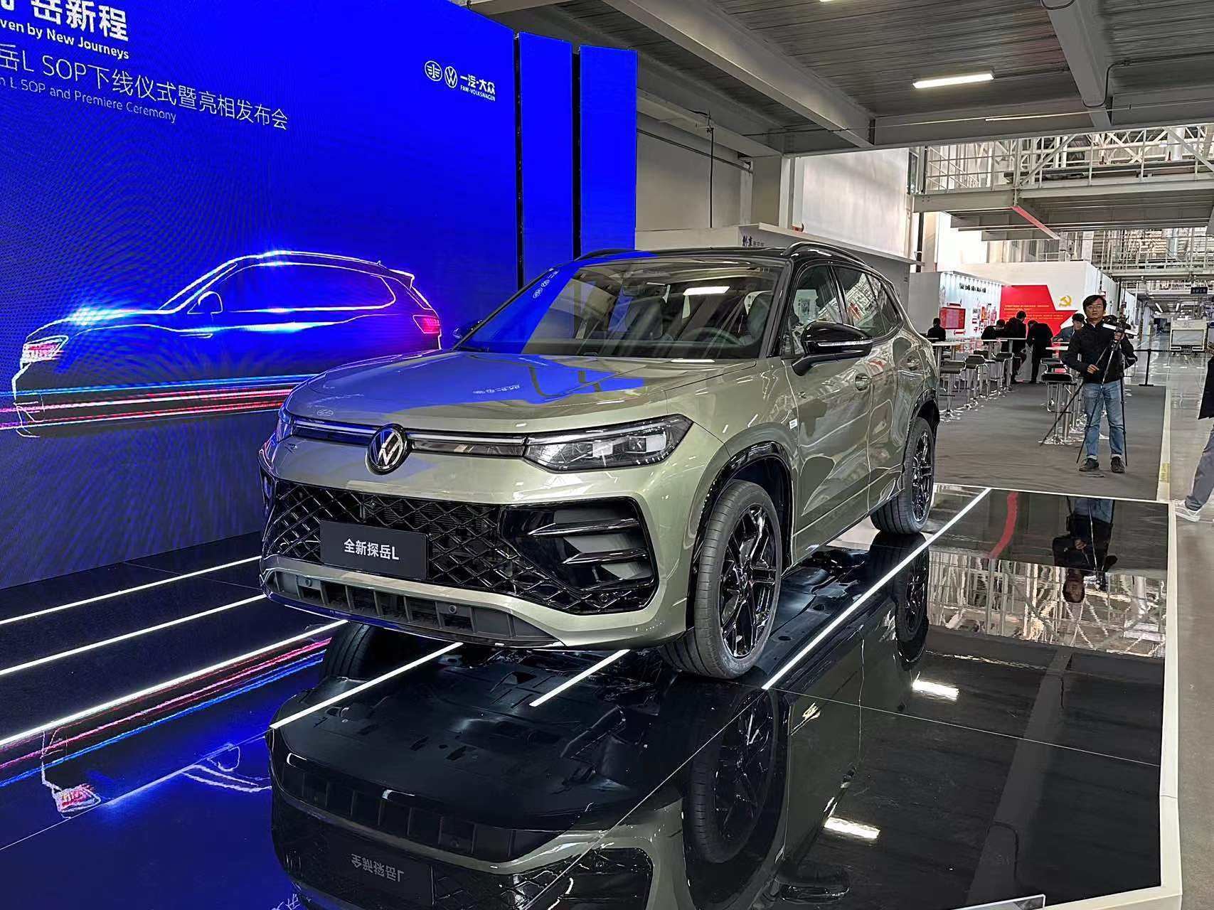 国内首款带高阶智驾的燃油车！大众全新探岳L上市：17.69万起