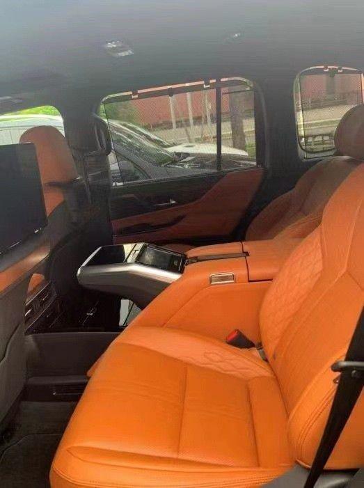 国六加版雷克萨斯LX600 商务大佬的座驾