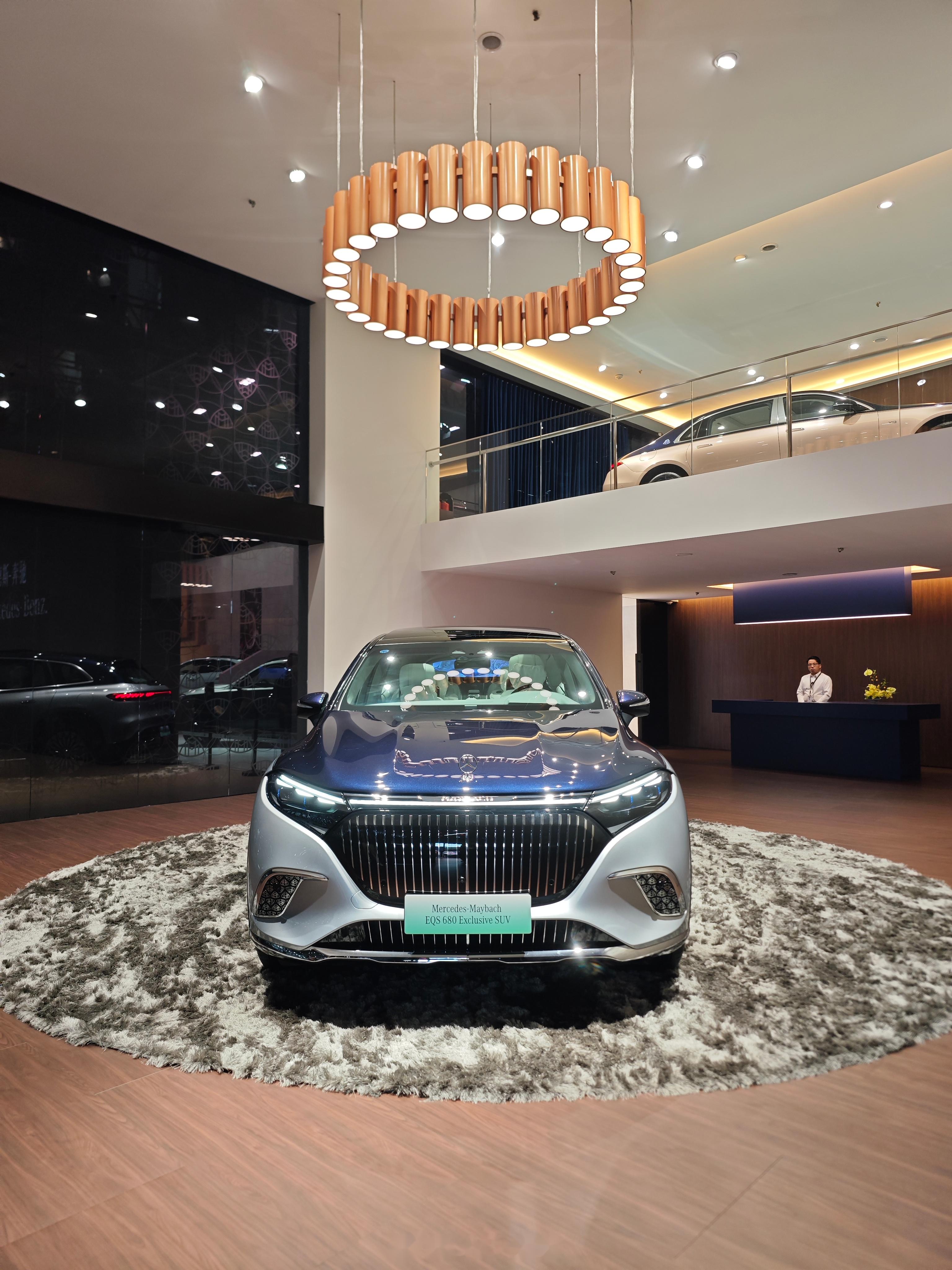 成都迈巴赫S级欧版促销278万起 欢迎前来试驾