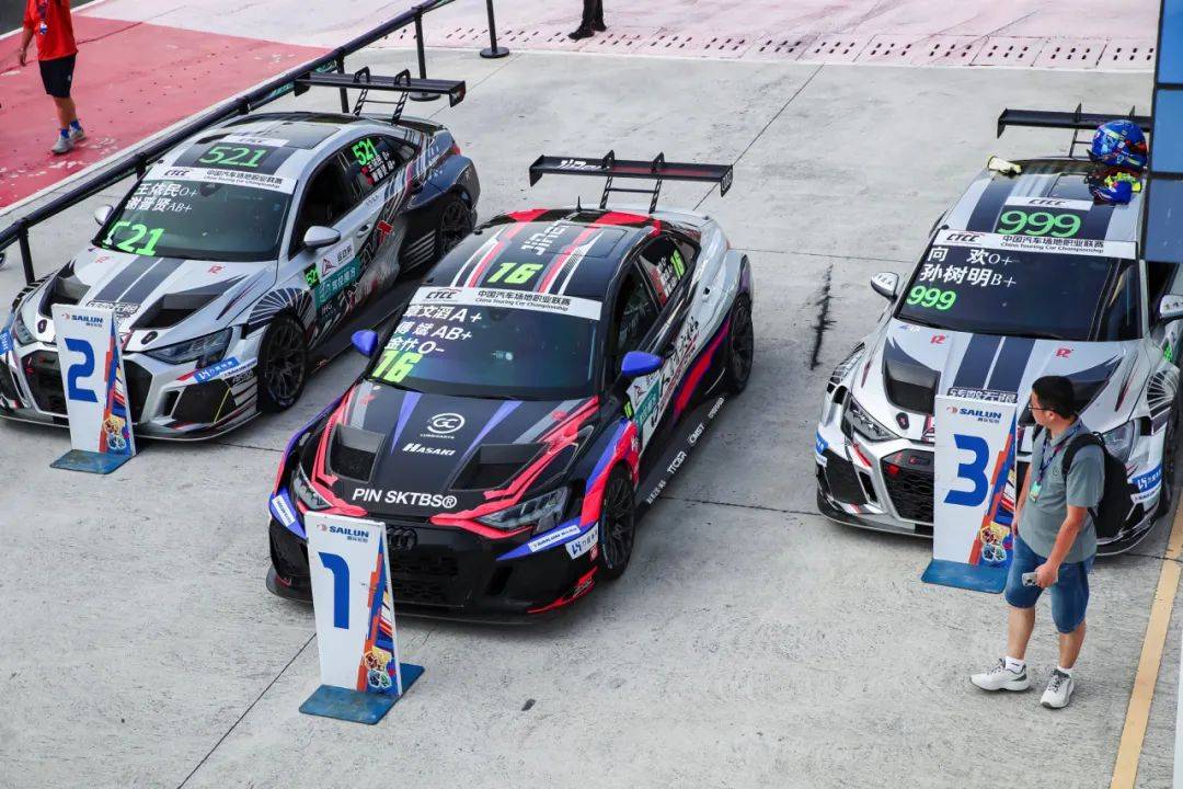 赛车运动辉煌五十载：布雷博庆祝创新与荣耀的半世纪征程