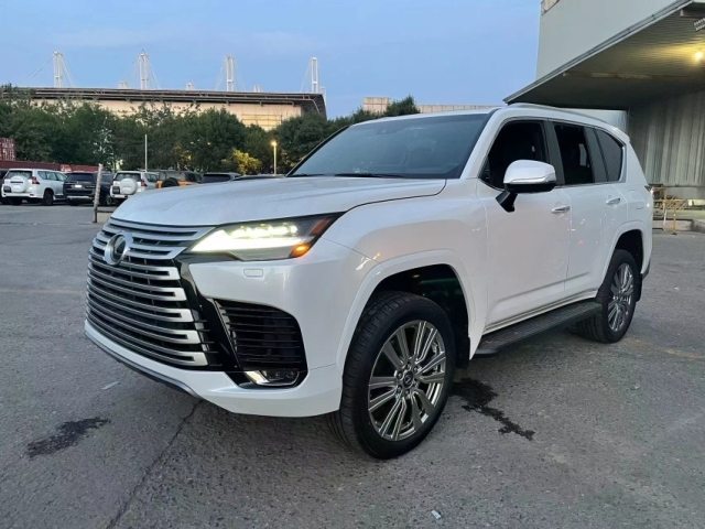 成都平行进口雷克萨斯凌志LX提供试乘试驾 直降43万