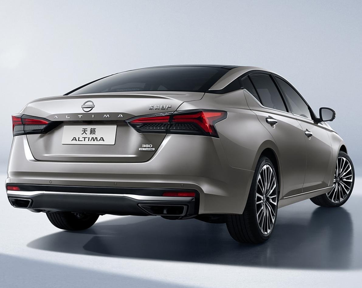 1月成都天籁销量98辆，中型车销量排名第24名