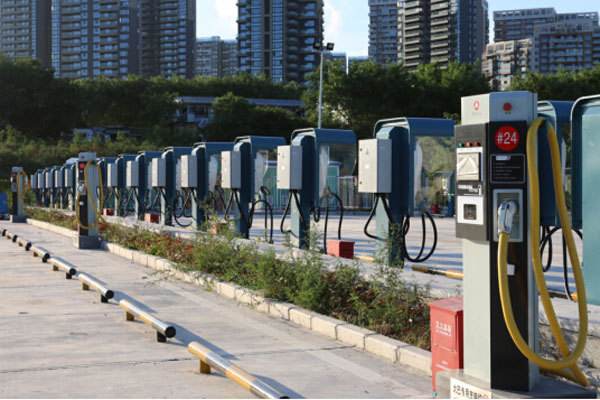 从春运充电这“桩”事看补能基础设施体系变化