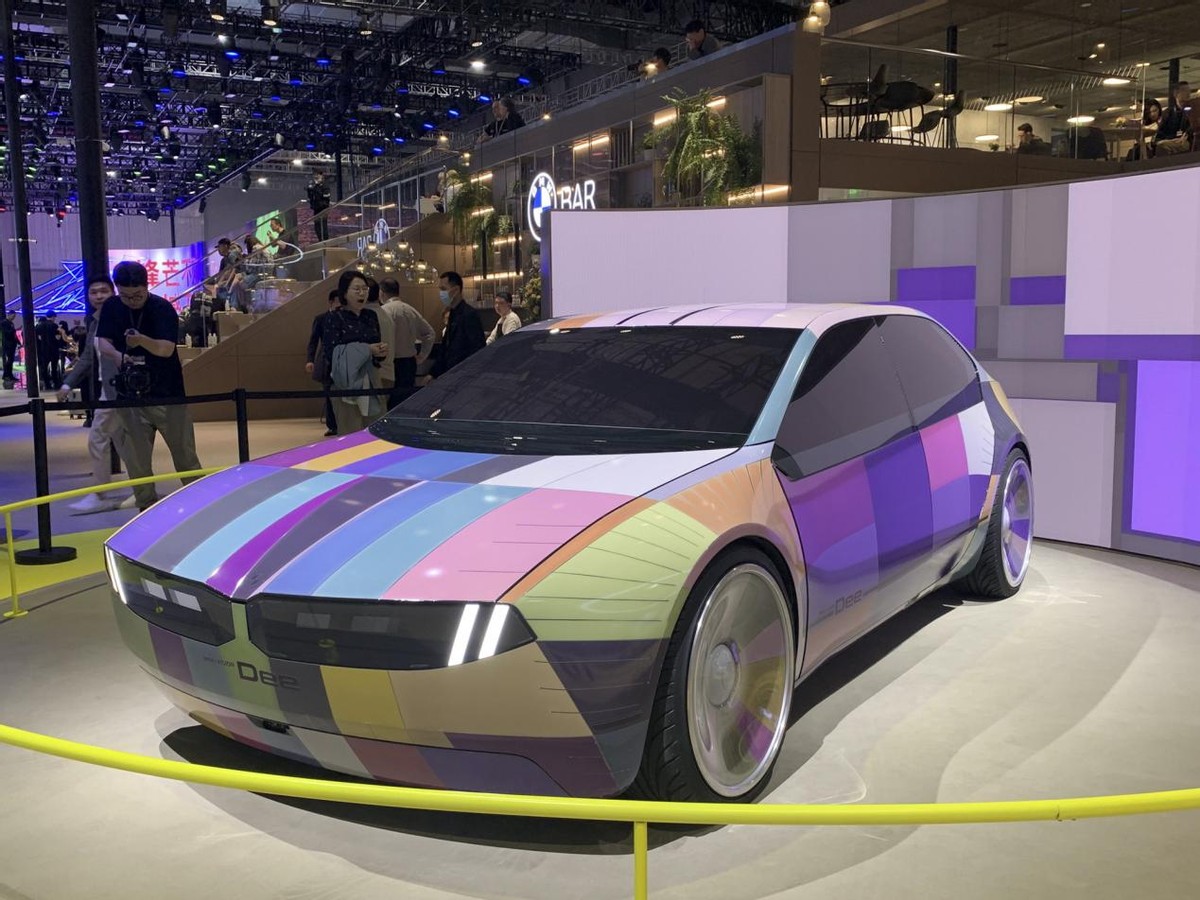 BMW 新世代驾趣概念车将在上海车展首发 宝马集团发布2025年规划