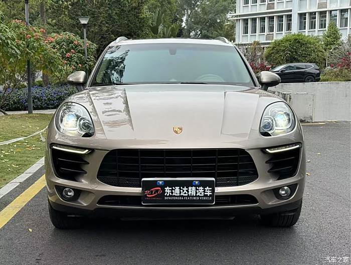 新都思域(进口)最高降1.00万 最低仅售41.00万