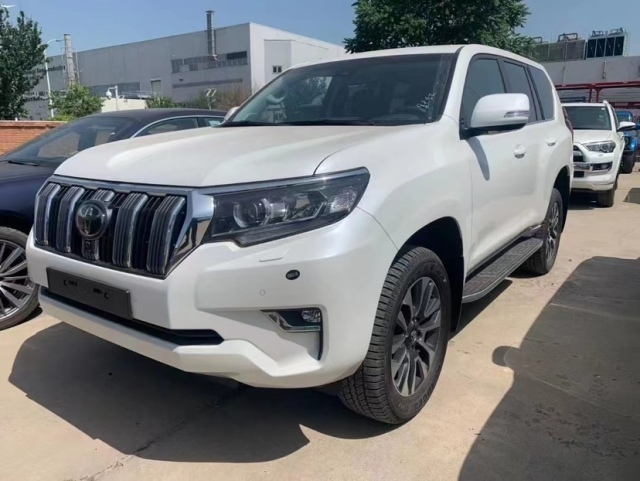 丰田霸道2800柴油报价及图片配置