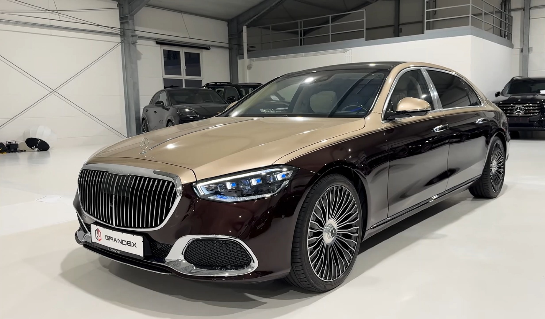 2025新款迈巴赫S级优惠44万 最低135万