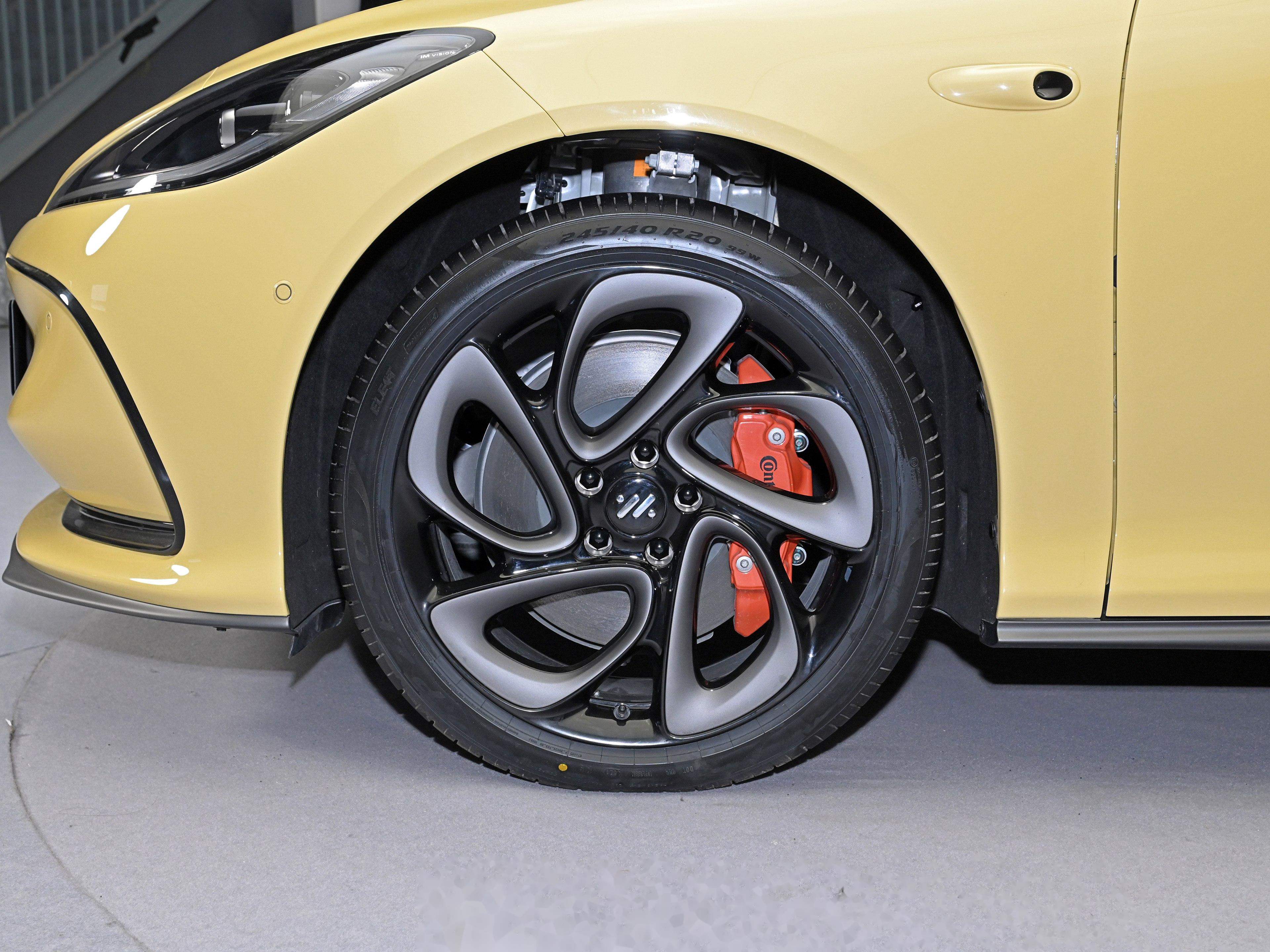 约人民币30.09万起 智己LS6泰国上市 海外命名为MG IM6