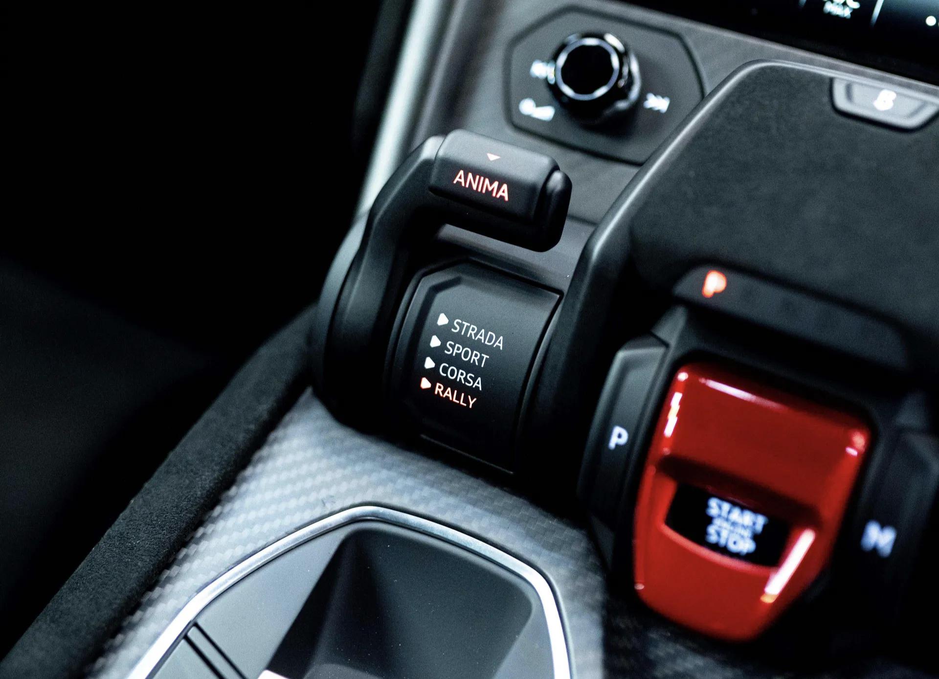 成都兰博基尼Urus限时优惠 购车直降29.7万元