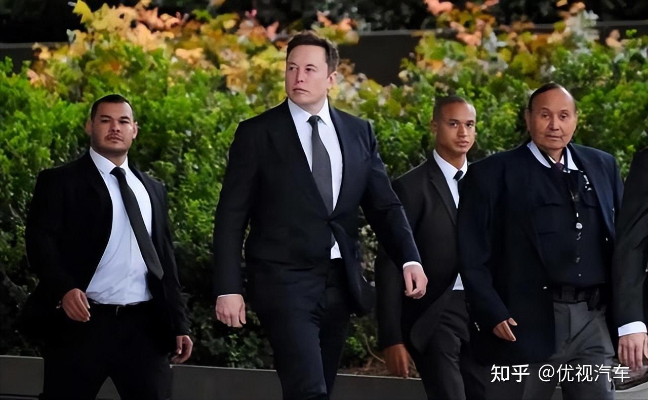 特斯拉FSD正式更名！