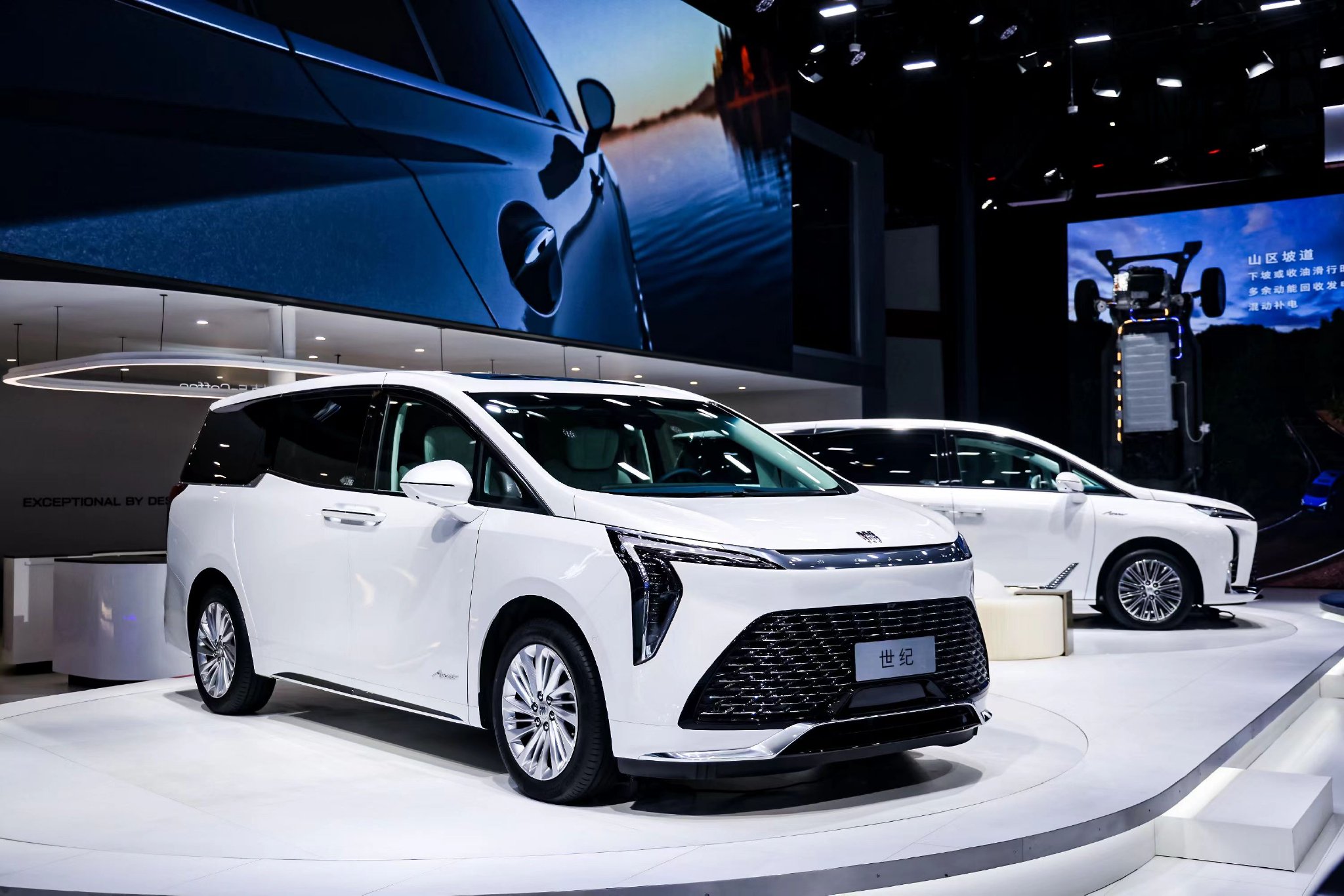 30万级插混MPV！别克GL8陆尚谍照曝光：四月有望上市