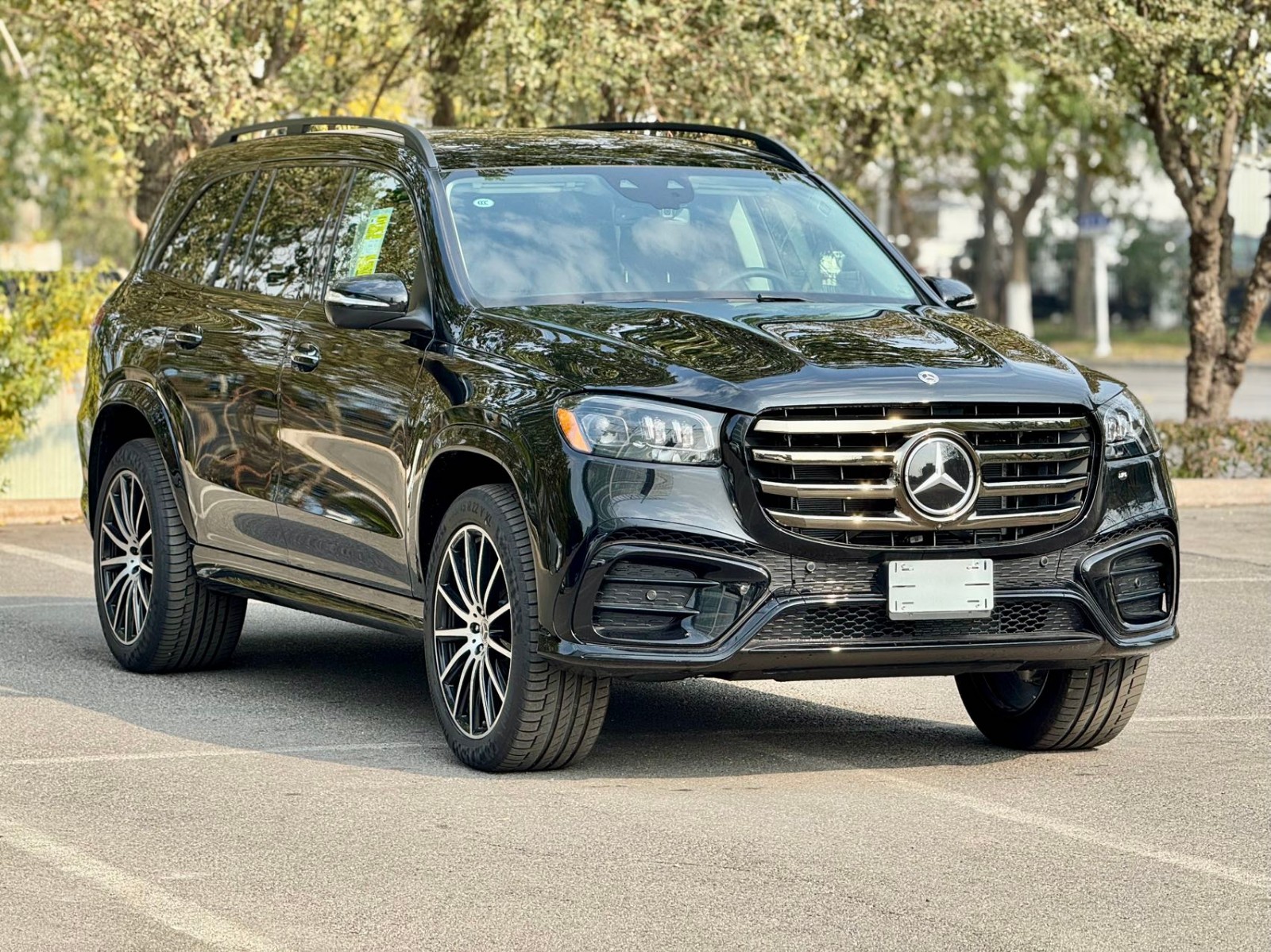 2024款奔驰S500展厅国六现车最低多少钱 可分期