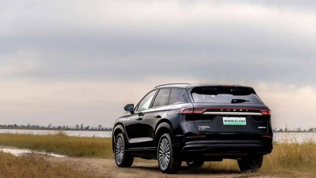 国产家庭SUV新卷王！领克900一小时订单突破8200台