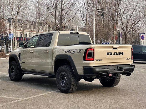 2023款道奇公羊霸王龙性能皮卡现车报价