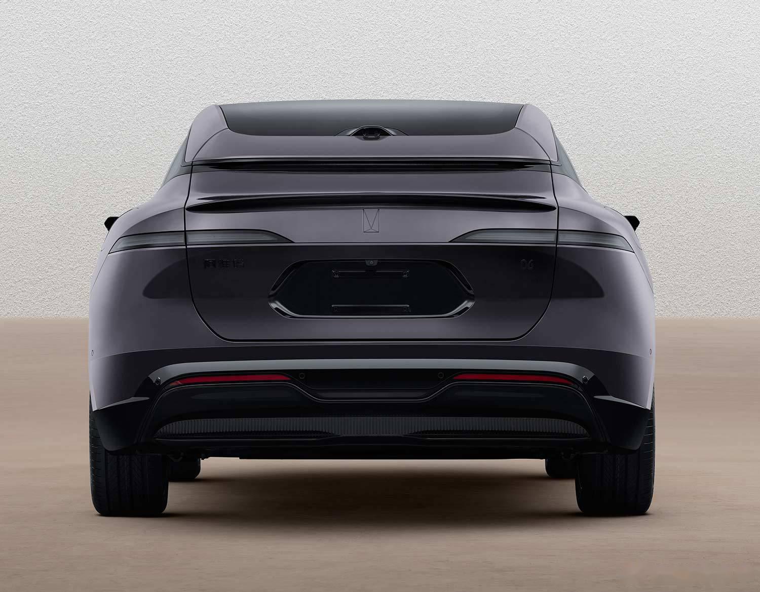 小米YU7中文读音为小米御7 寓意“陆地